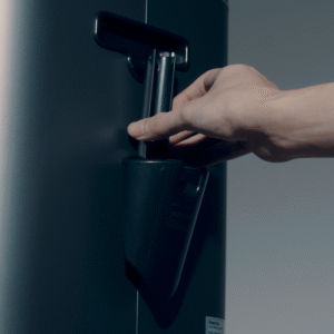 lopatica-komposter-reencle1 Lopatica za pražnjenje Reencle – detalj dizajna kompostera